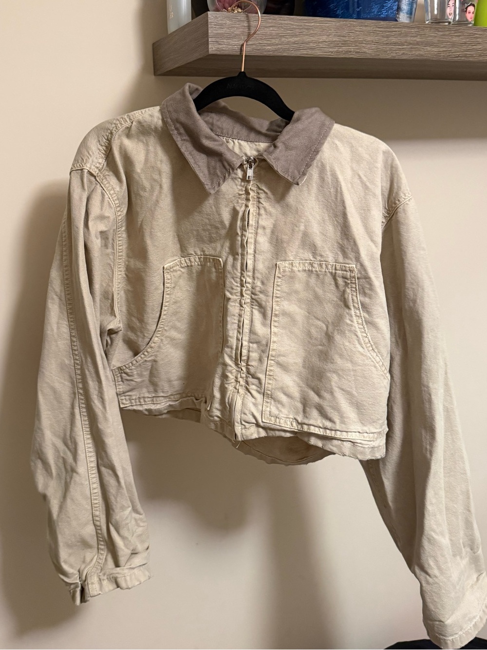 Beige Cropped Canvas Barn Jacket with Contrast Collar